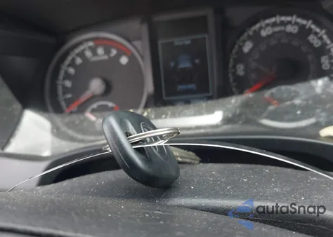 2023 Toyota Tacoma Sr z USA, uszkodzony, nr VIN 3TYRX5GN3PT089320